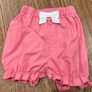 The Beaufort bonnet company size 8 pink shorts with white bow